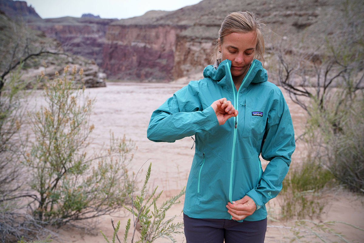 Patagonia Stretch Rainshadow (front zipper)